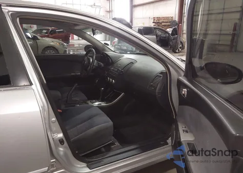 2005 Nissan Altima 2.5 S from USA, damaged, VIN 1N4AL11D35C196515